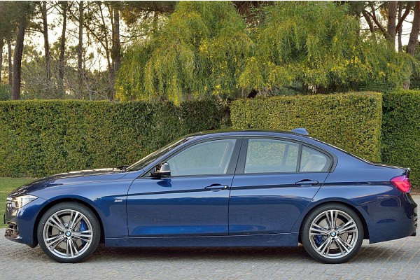 BMW 320d - 2015 【汽車資料庫 34105】
